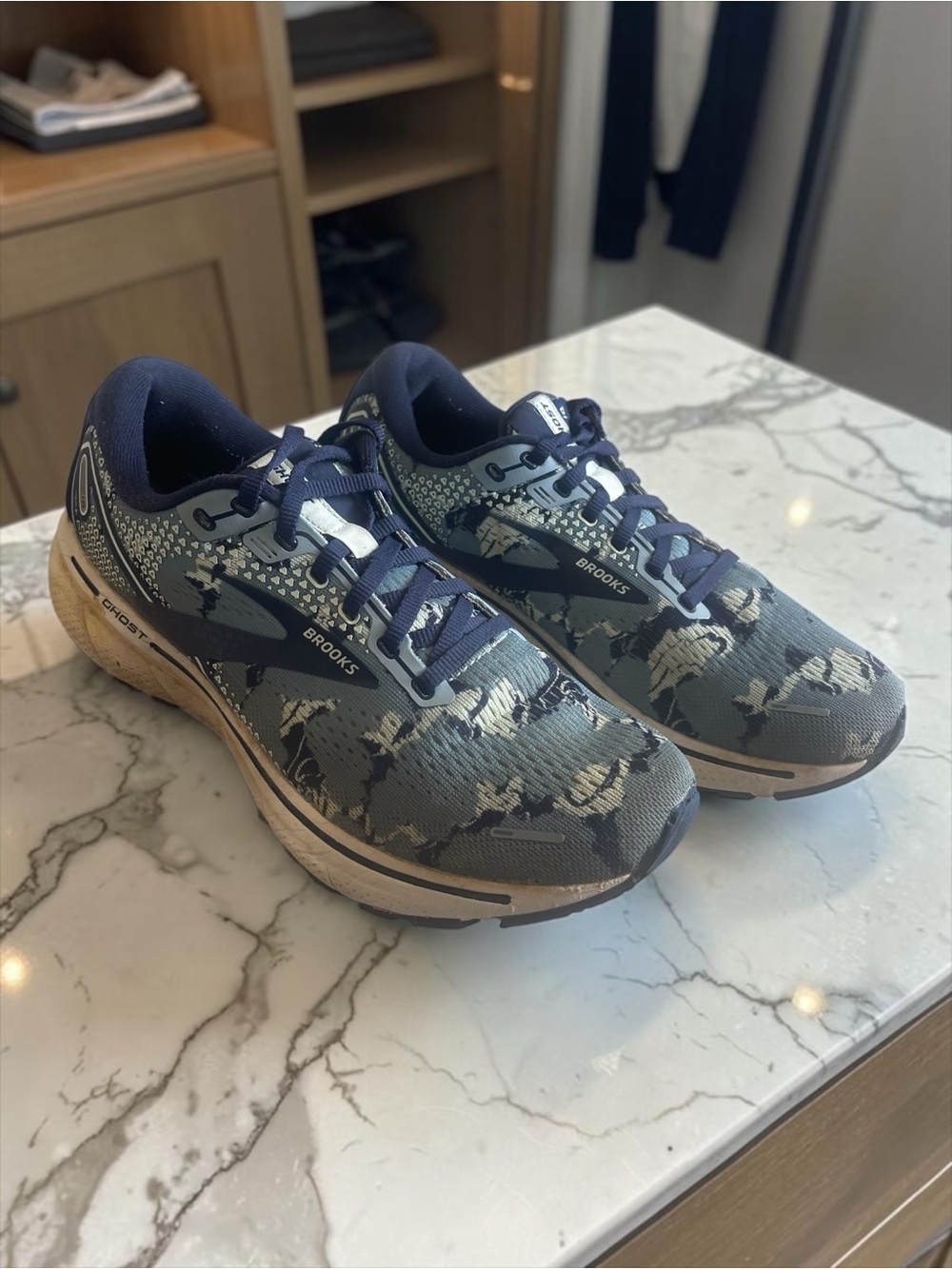Brooks Ghost 14 Camo Women’s Running Shoes Gray Navy DNA LOFT Cushion Size 10